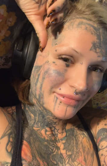 @Ugly Girl Tattoo
