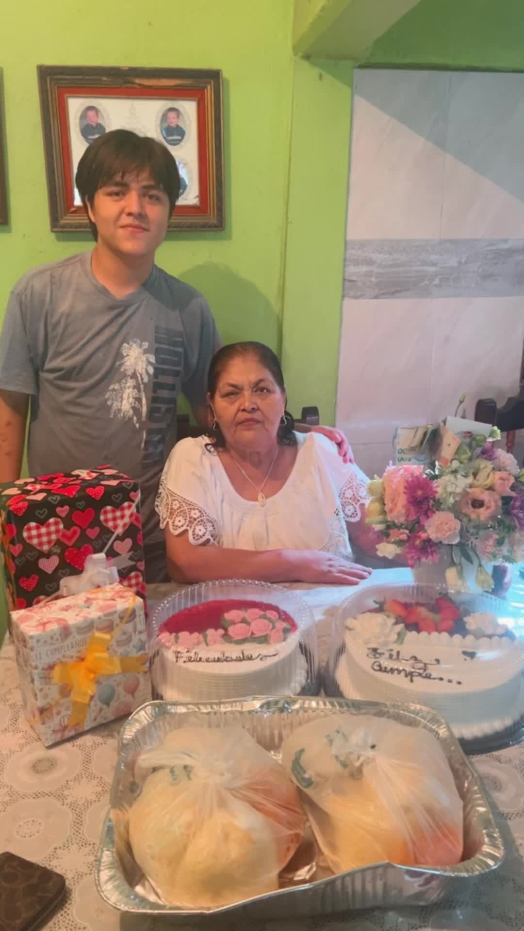 @Azucena Arreola