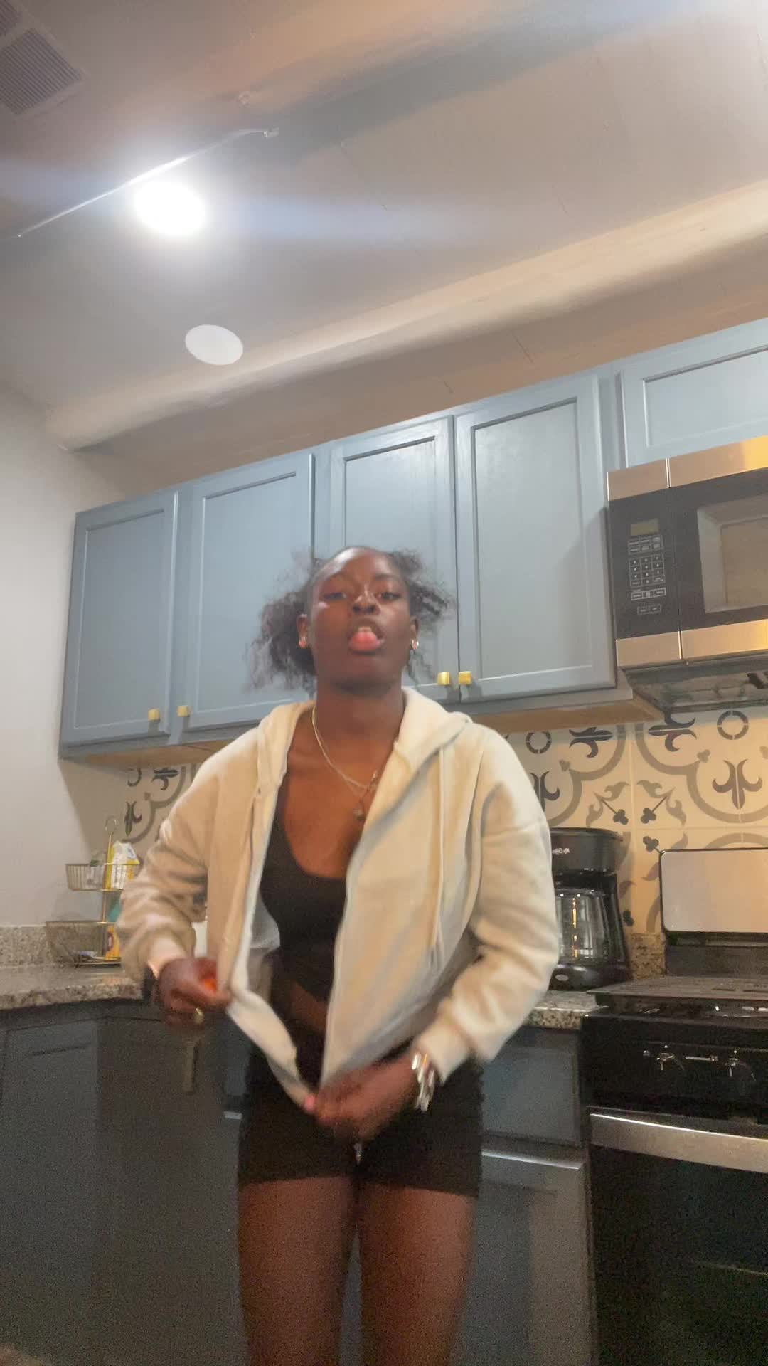 @Mmmchttt🤦🏾&zwj;♀️
