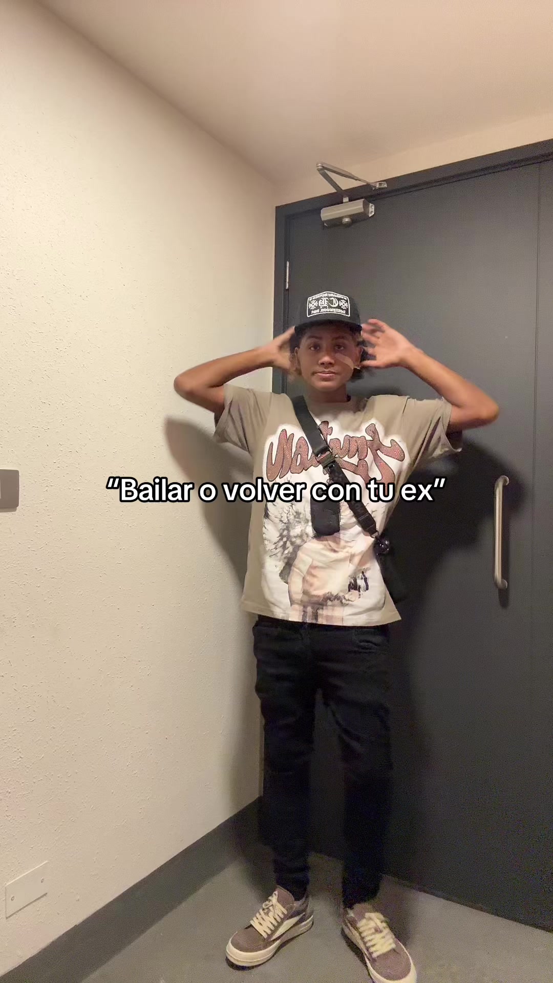 @8TR3Y