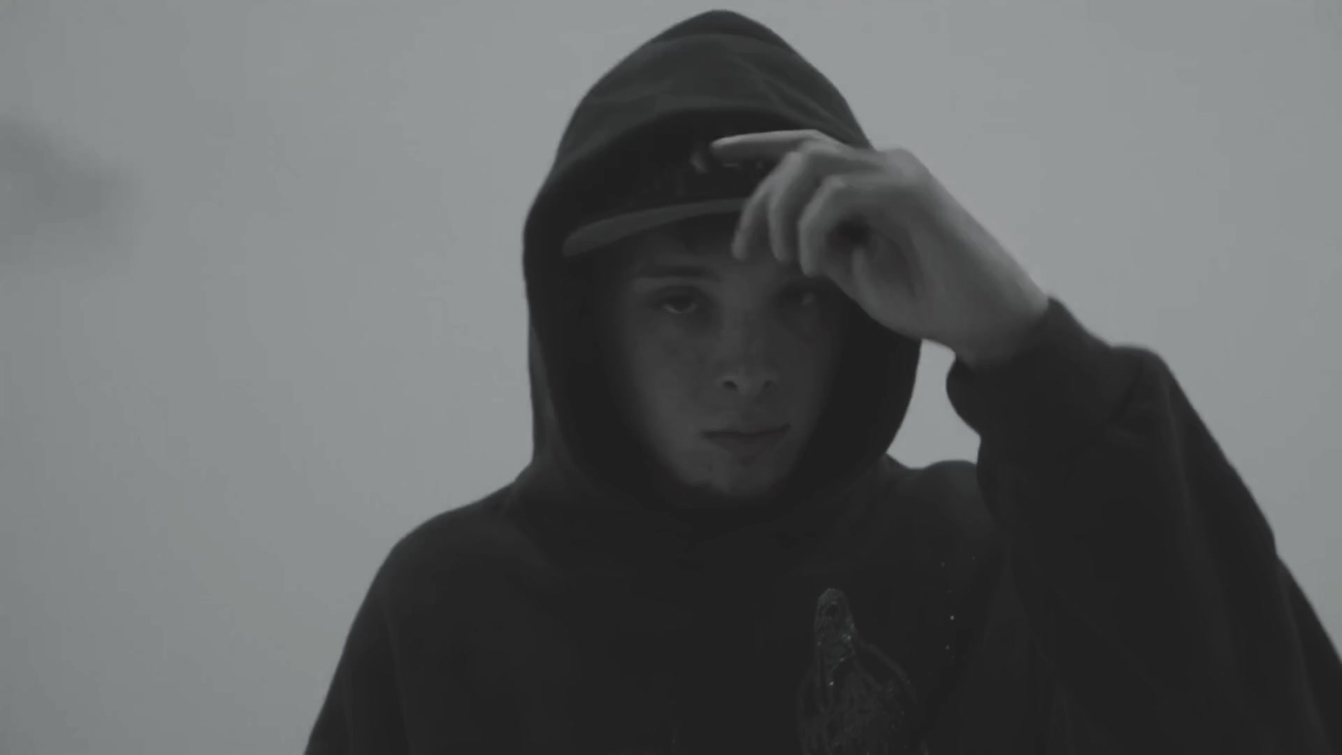 @𝖭𝖾𝗂𝖽𝖾𝗋