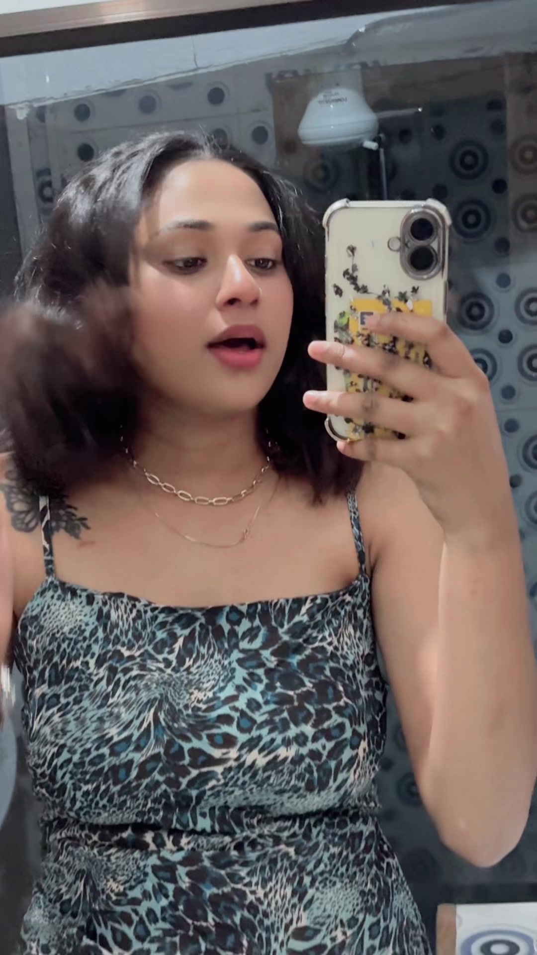 @zeee🥂