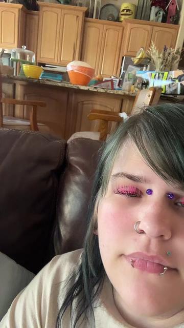 @Artisticautistictiddies98