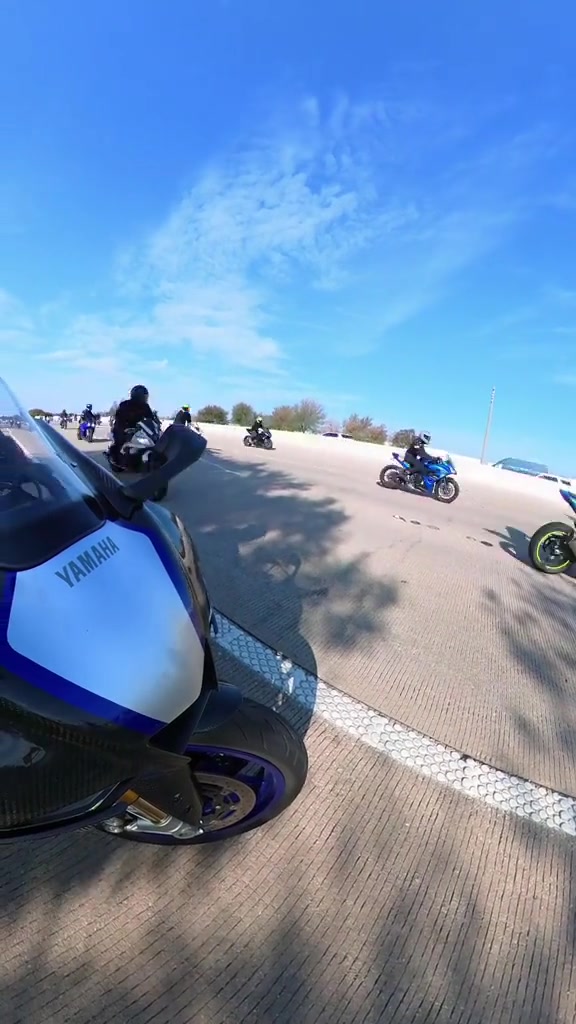 @MotoBros