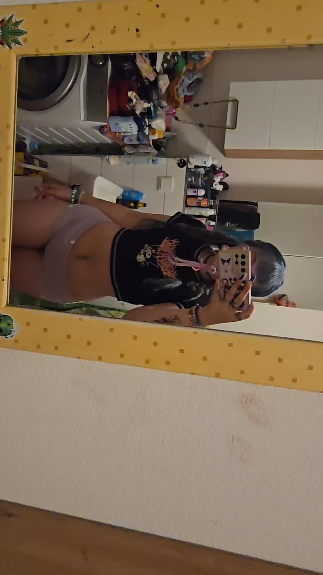 @𝑘𝑢𝑟𝑜𝑚𝑖🧚&zwj;♀️🔮