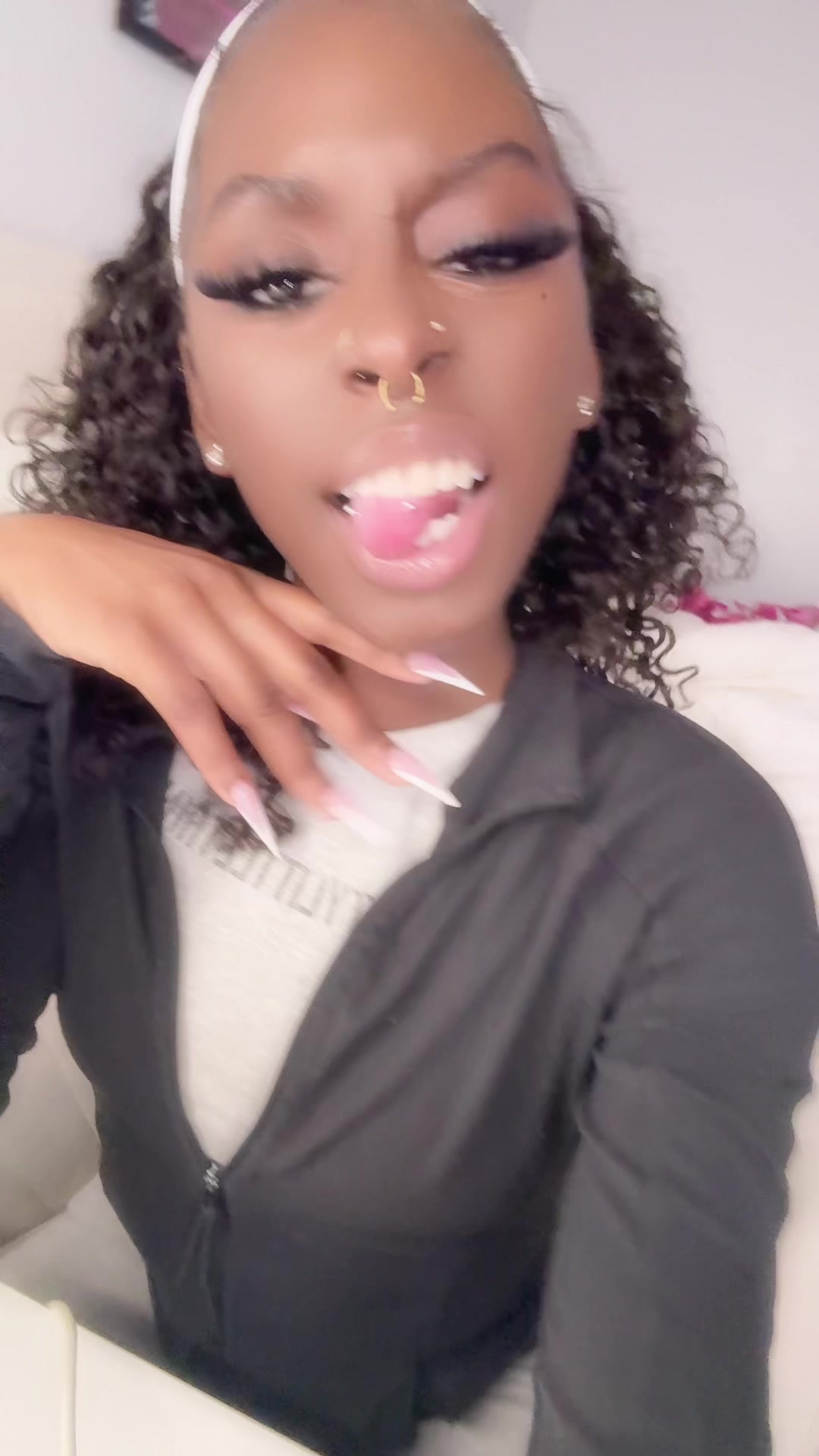@nellee