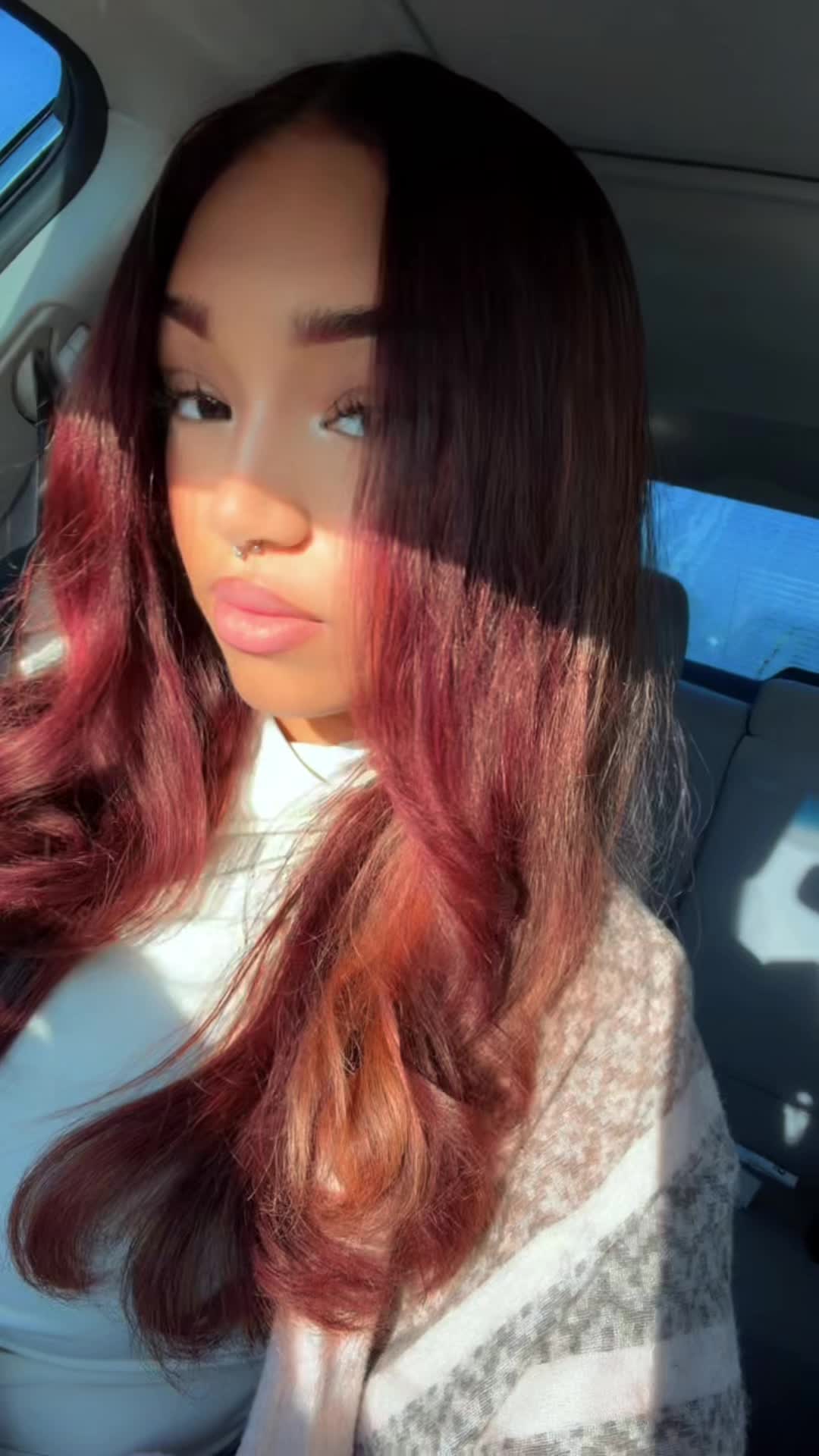 @￴￴