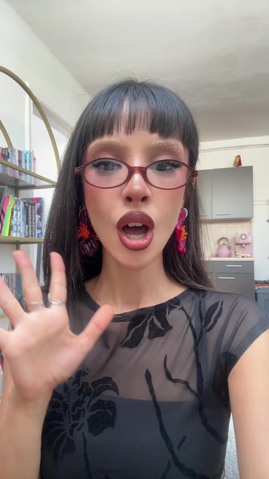 @PinkNeon