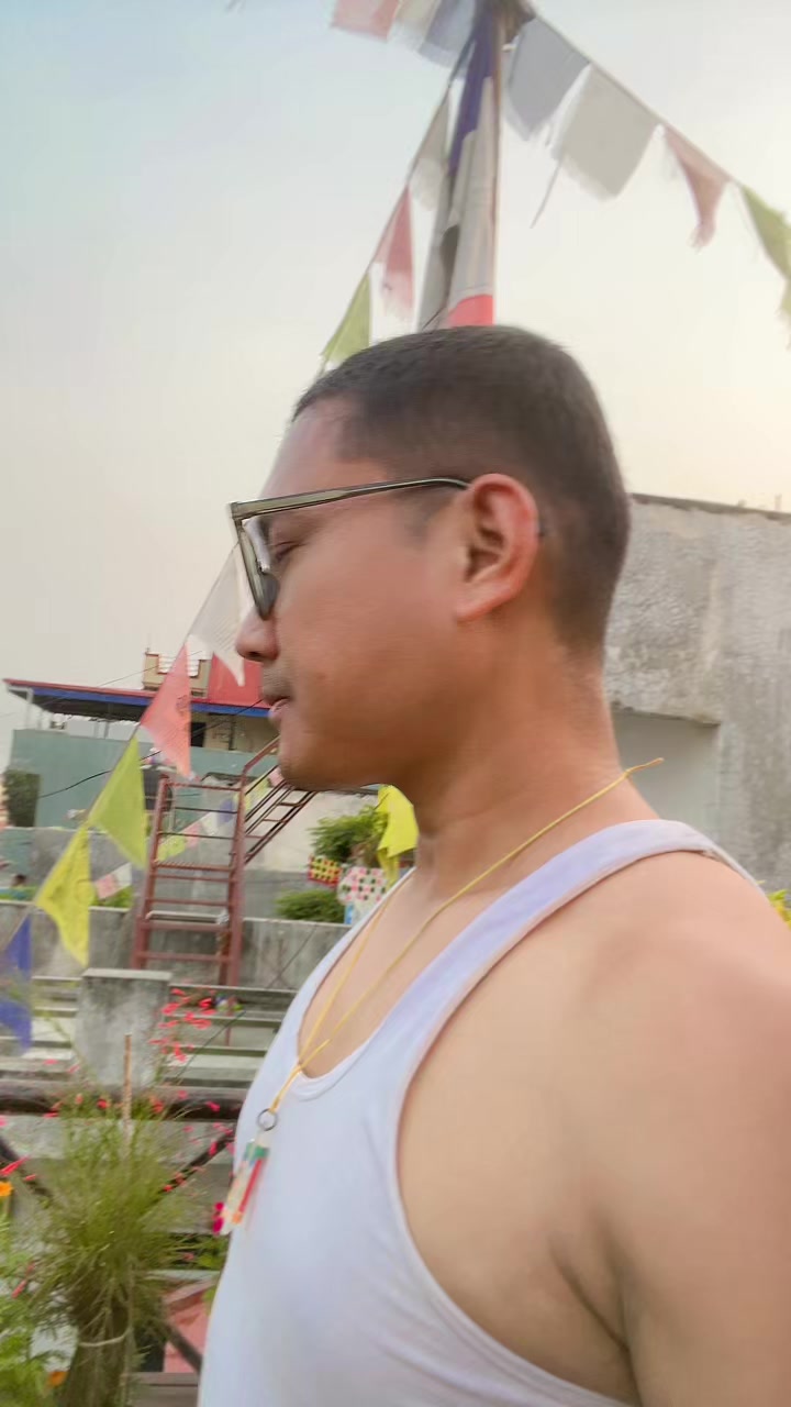 @Mr.UNIqUE gurung