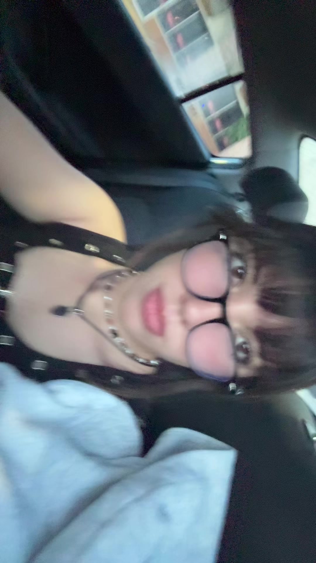 @VICKY ♡