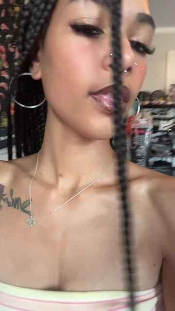 @𝓘𝓷𝓮𝔃🪬