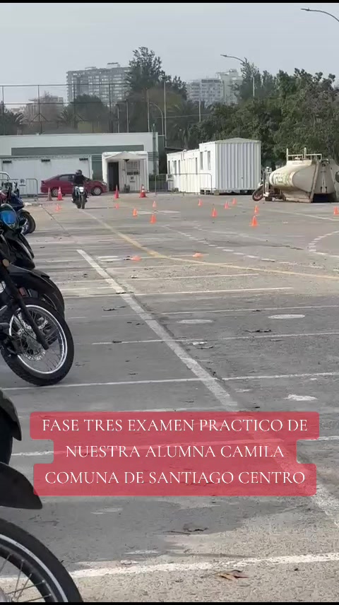 @CLASESDEMOTO.GIXXERMANIA
