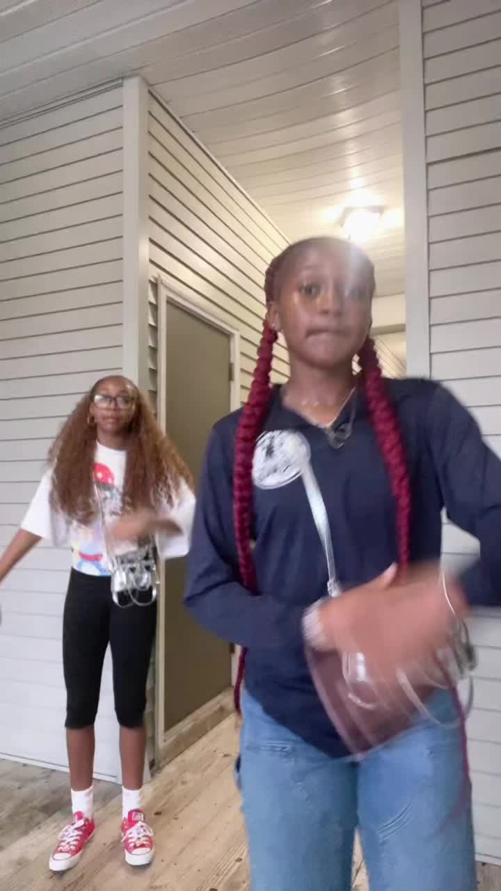 @@momislit