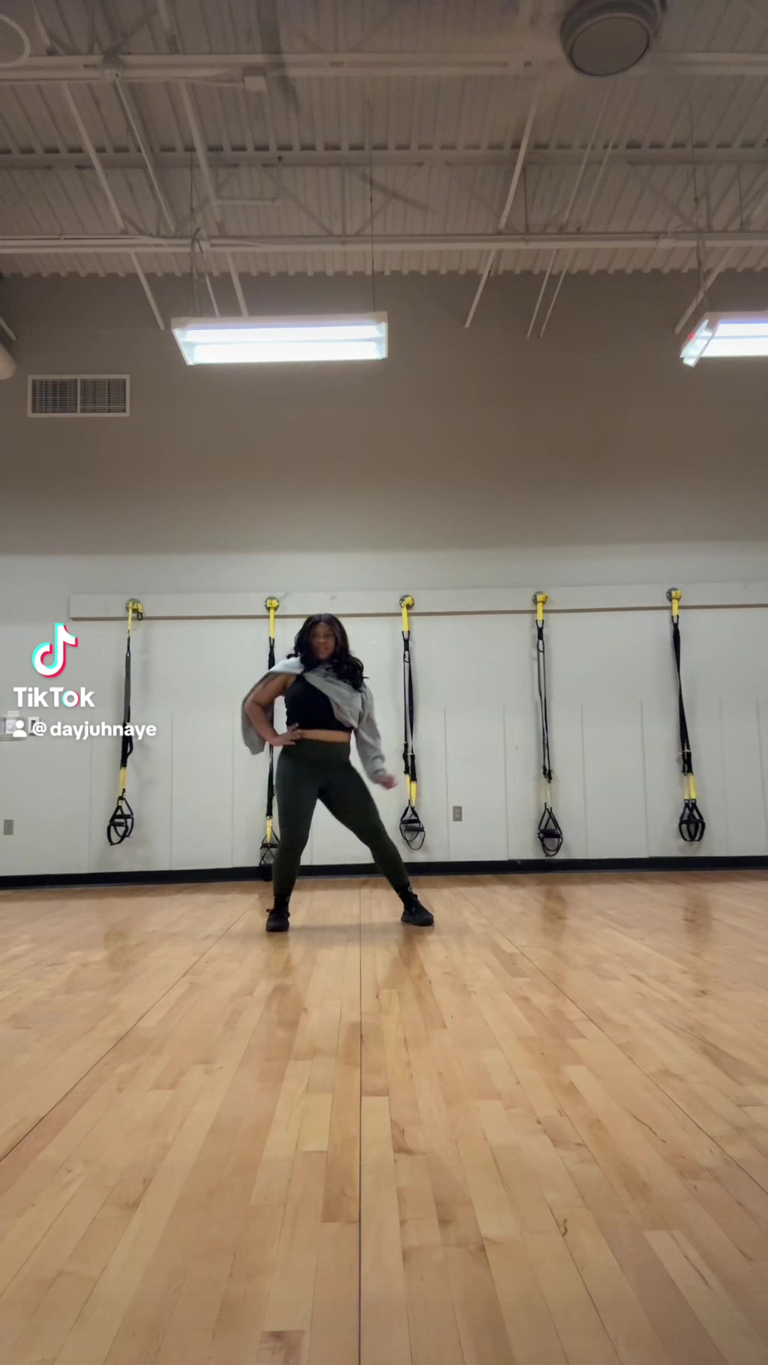 @Naee