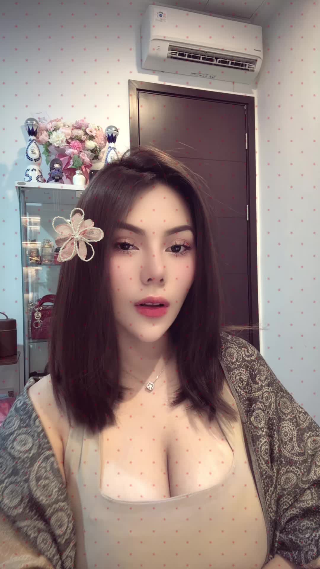 @Cindy Antika Sari 🍒