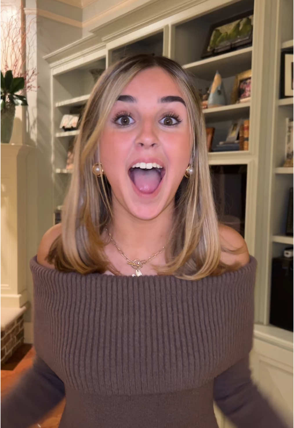 @HG