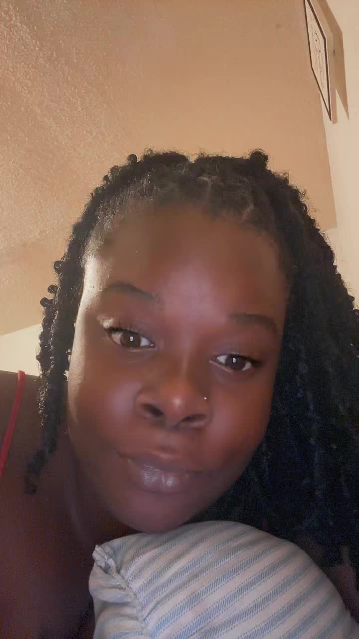 @RiahOnRepeat