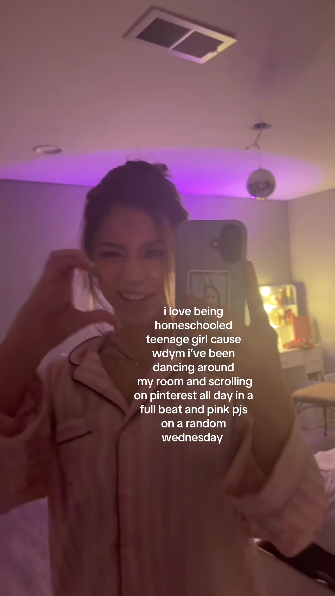 @isabella.