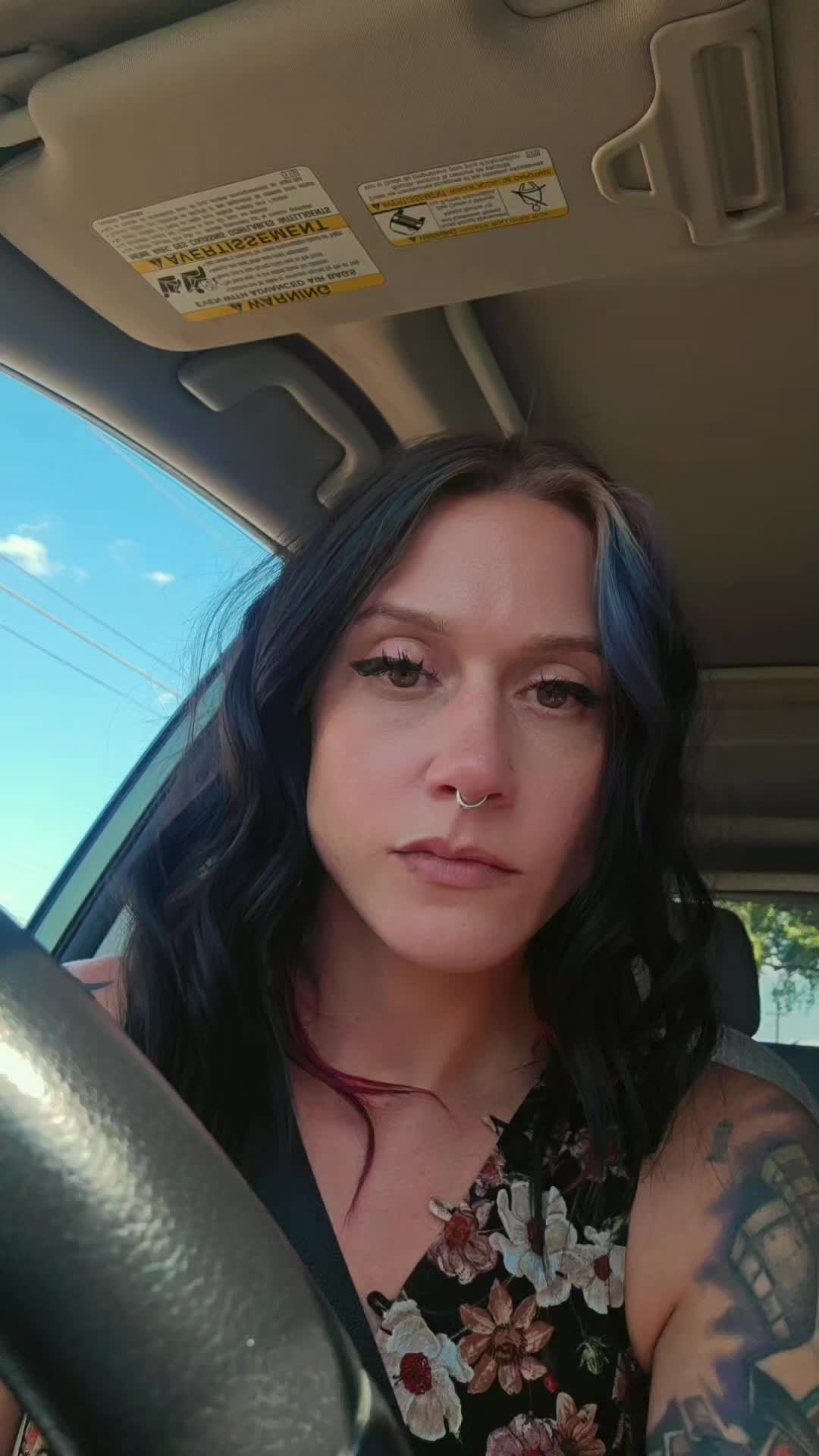 @𝕷.𝕶𝖓𝖎𝖌𝖍𝖙 ☕️📚🤘