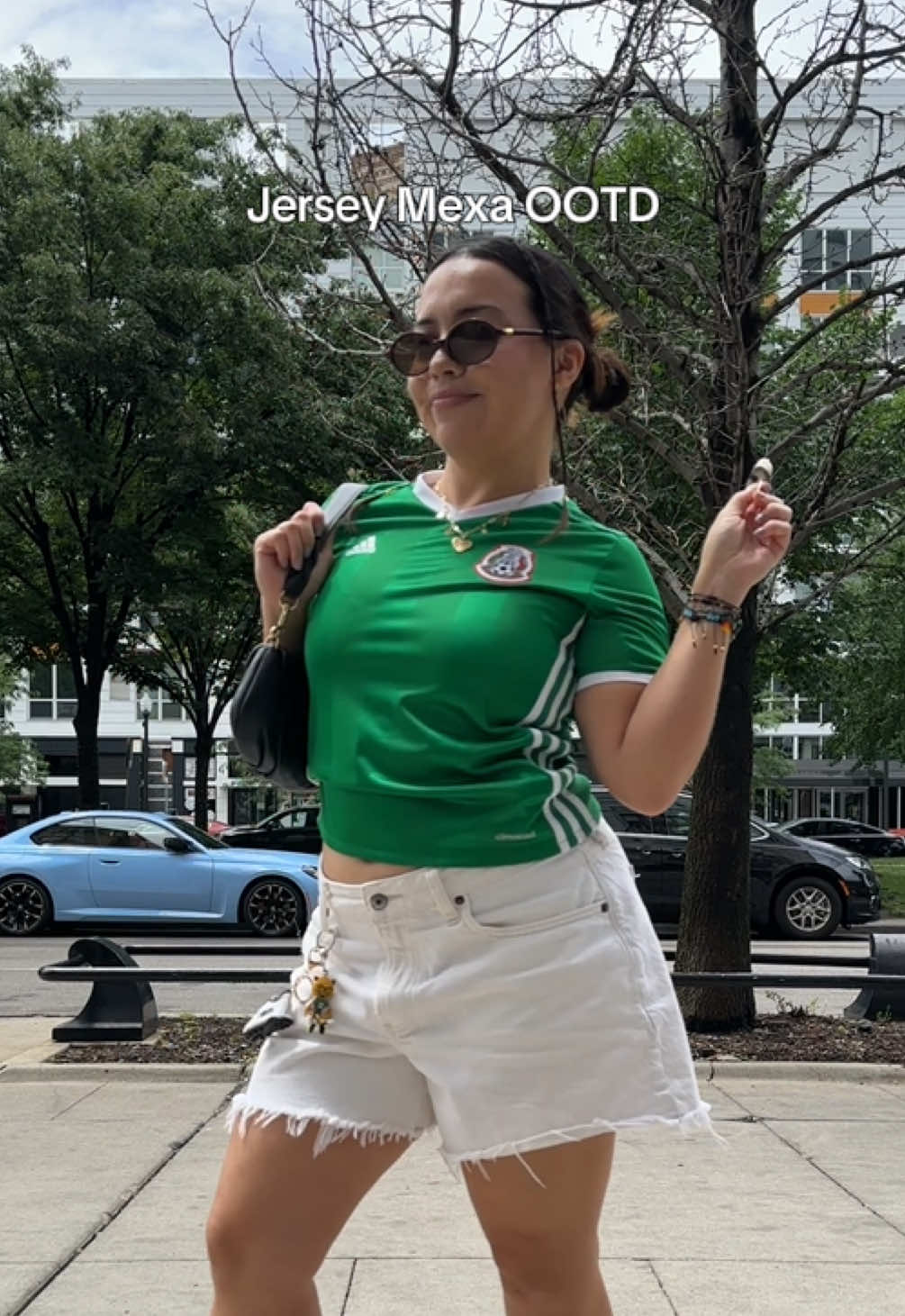 @Itzia