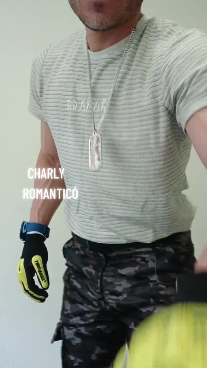 @𝐂𝐇𝐀𝐑𝐋𝐘 𝐑𝐎𝐌𝐀𝐍𝐓𝐈𝐂Ó