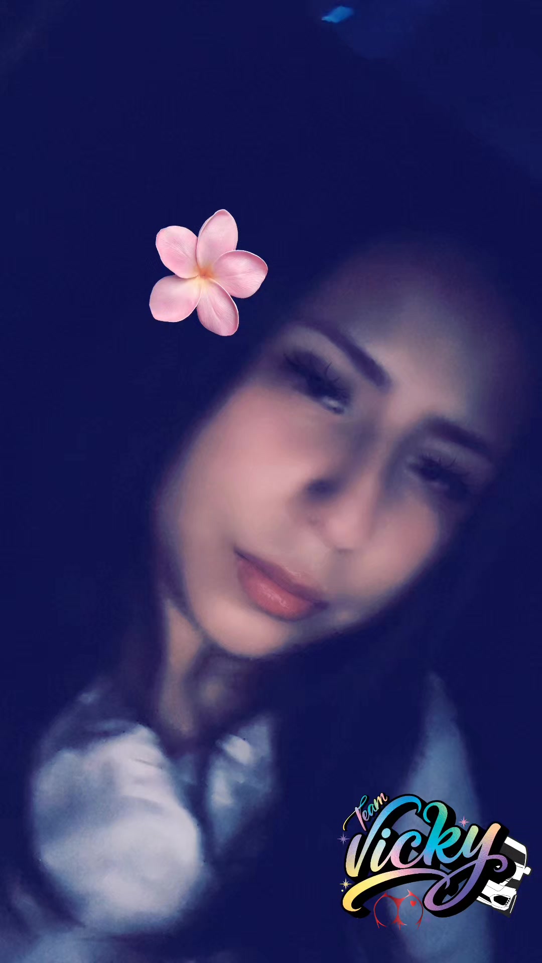 @la vicky 😎