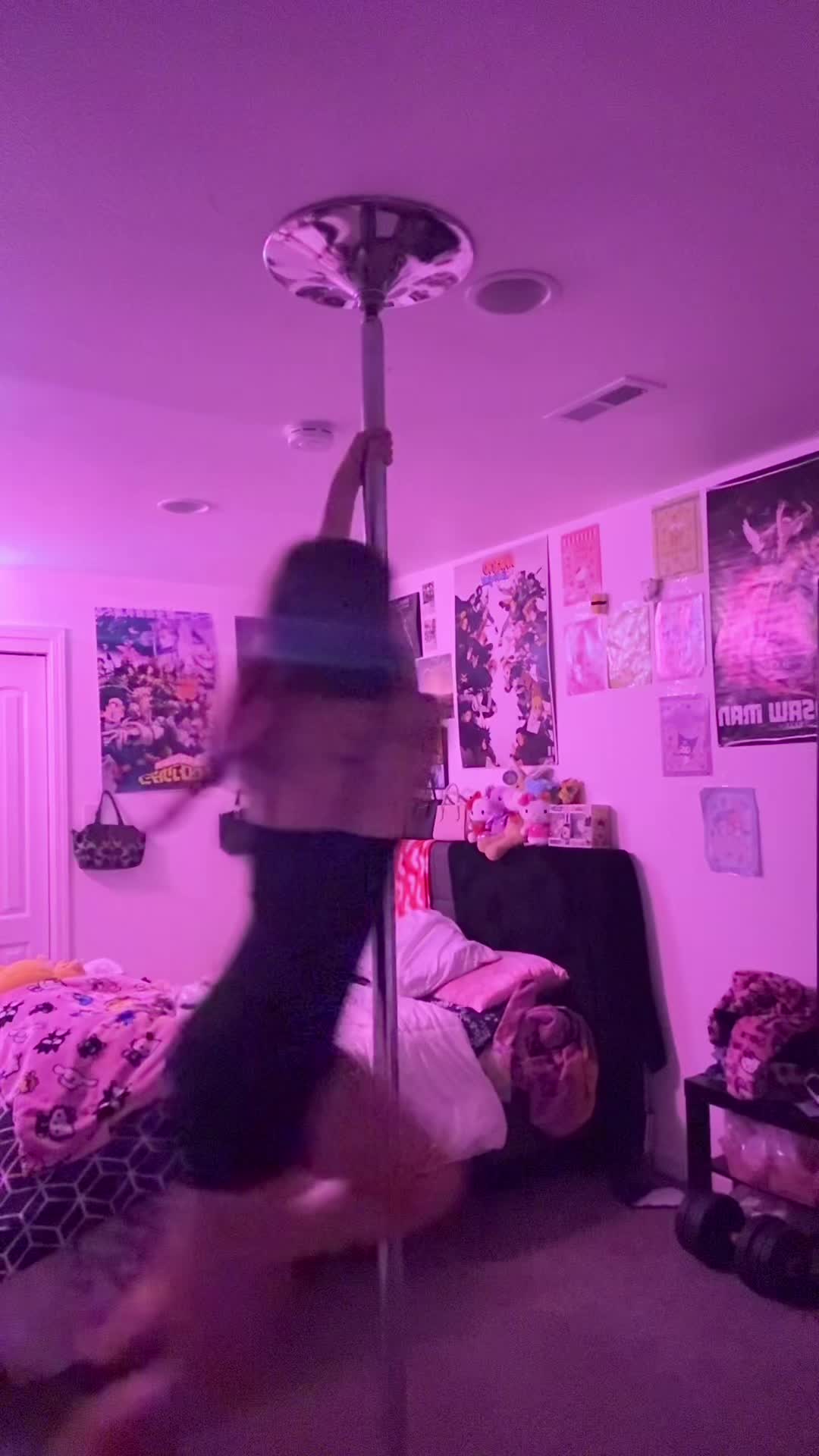 @cherlizabeth