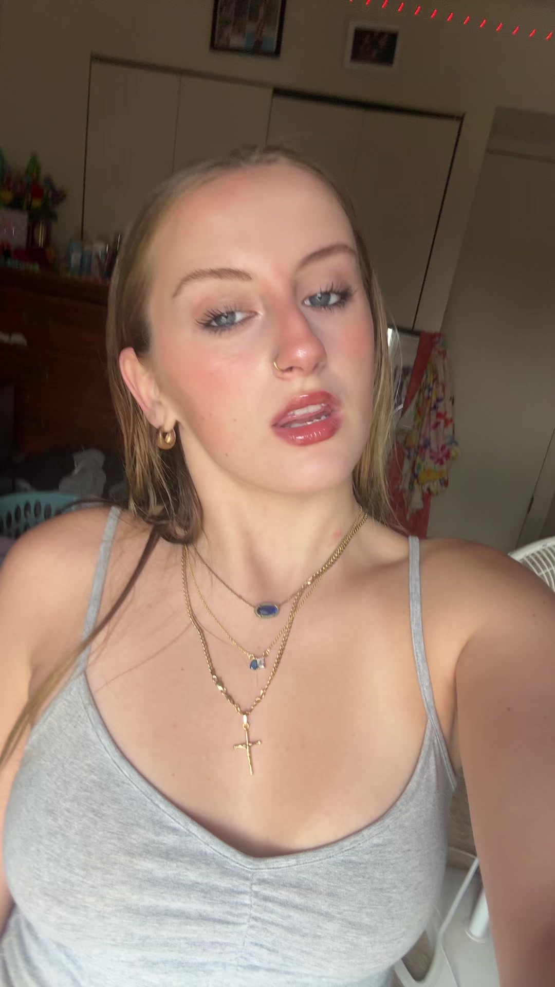 @Livi👩🏼❤️💋👩🏼