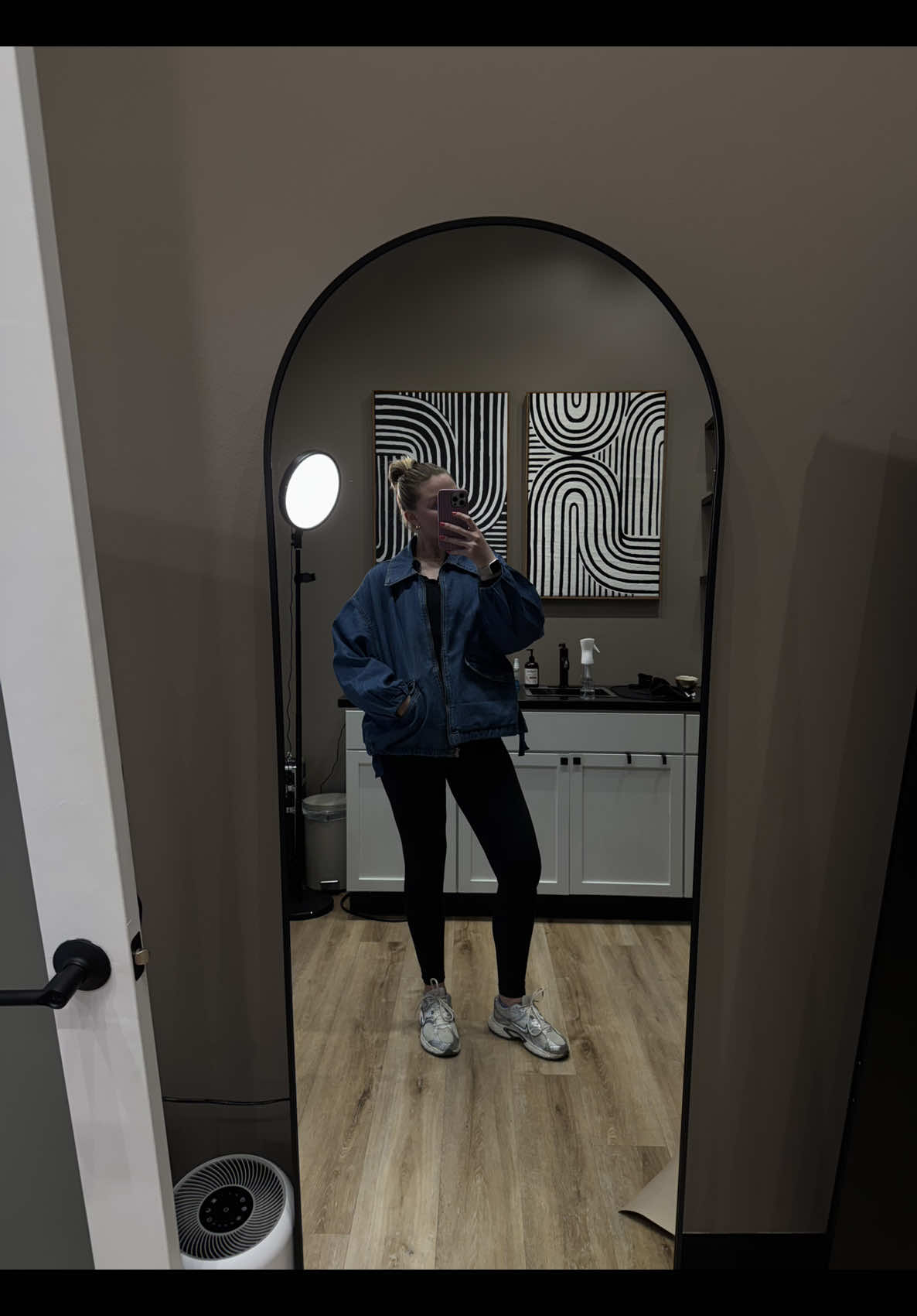 @PRESLEY | SPRAY TAN ARTIST