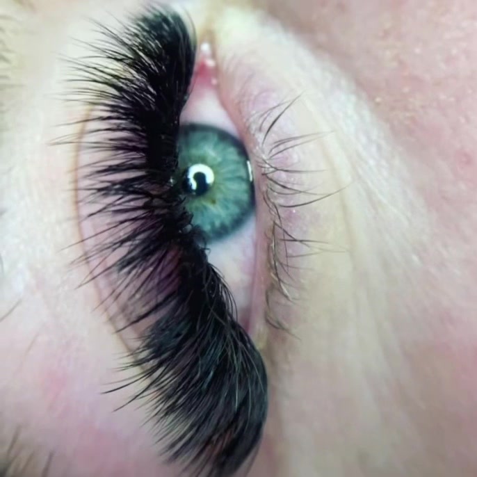 @TLClashes &bull; 208 lash artist💎