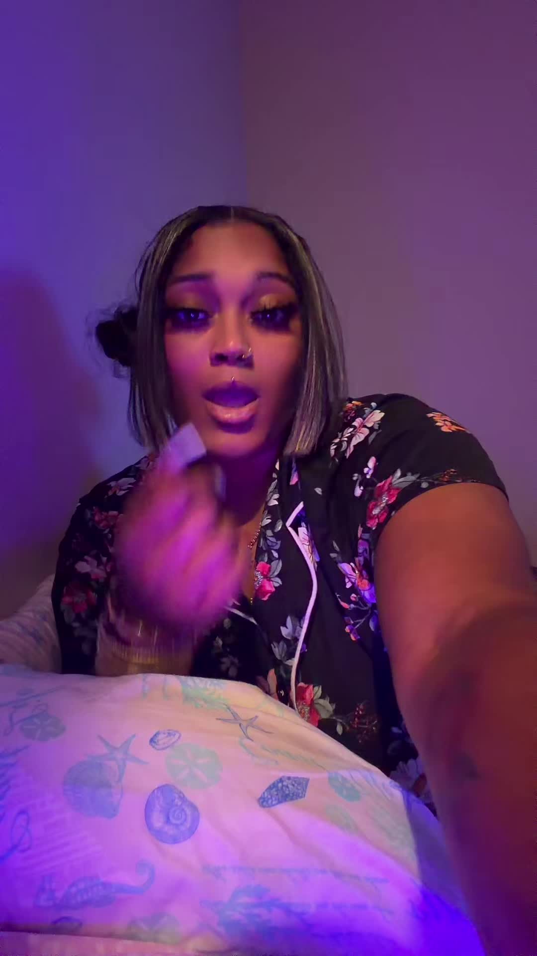 @Sheprettymoody