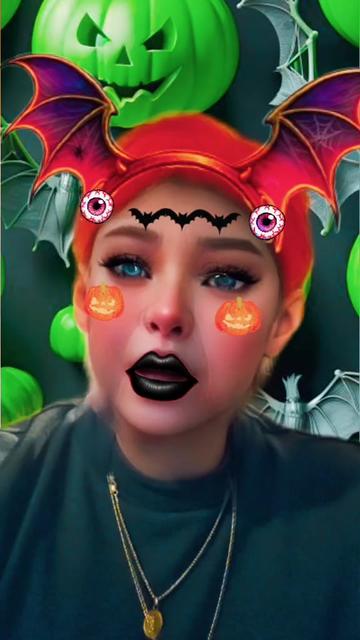 @Monica Montano325