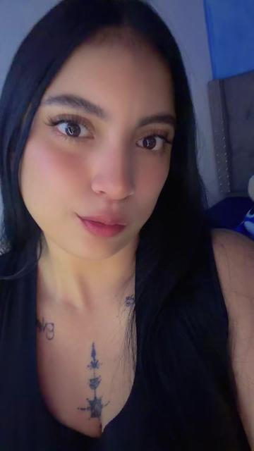 @DANIELA 🇨🇴♒️