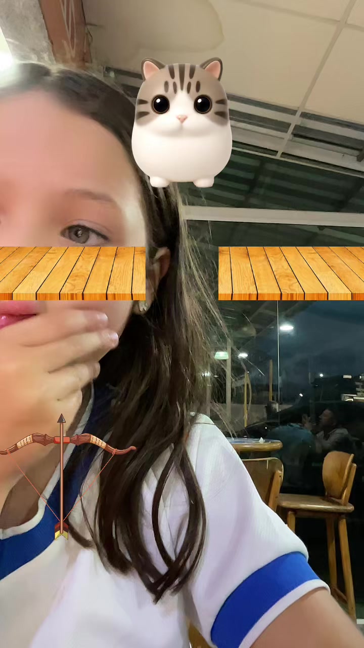 @Livia Cardoso