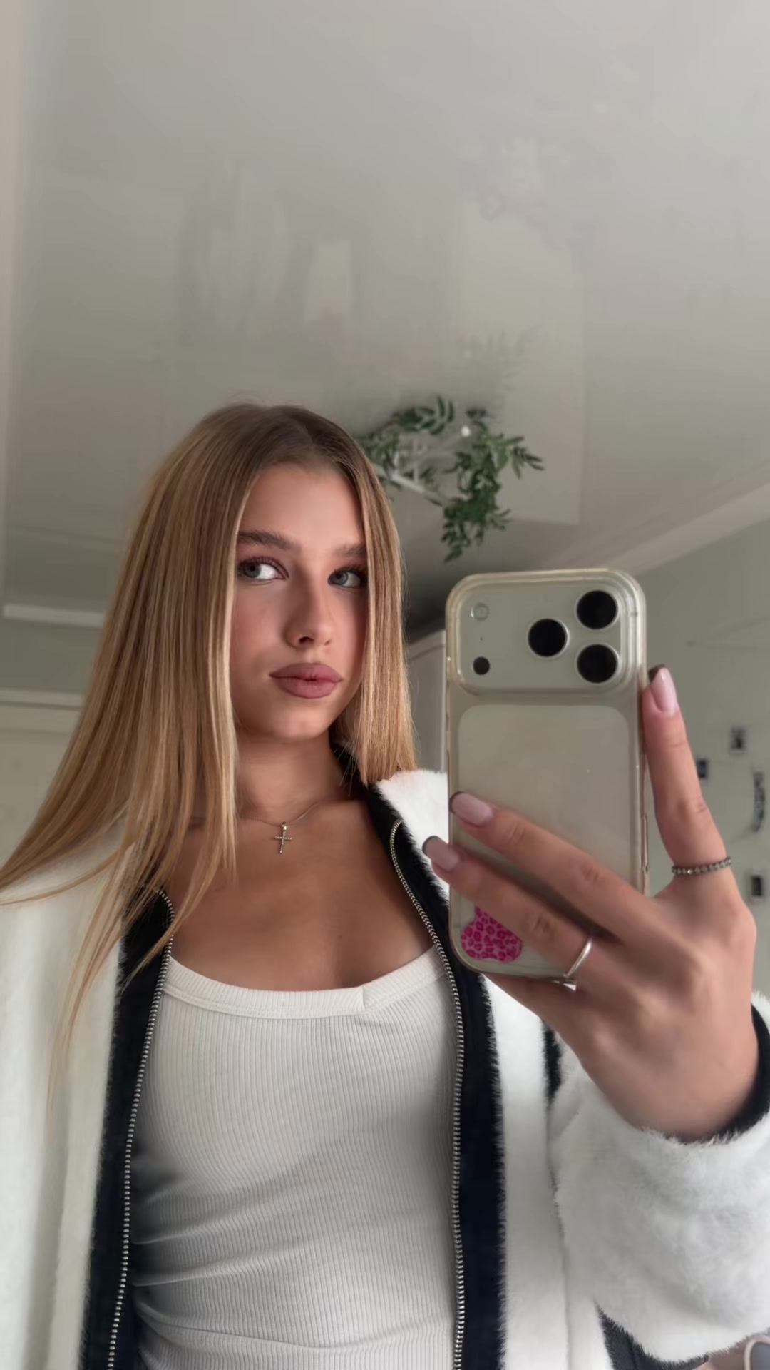 @катииии🤍