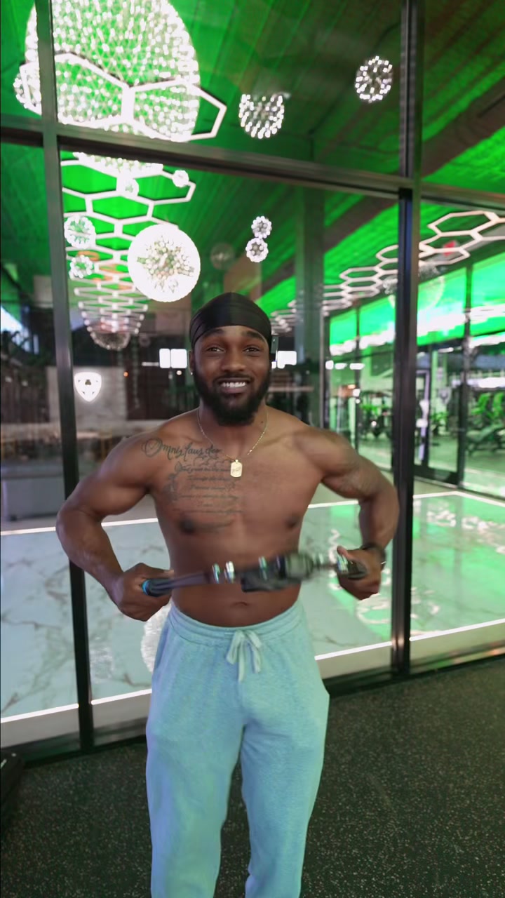 @PERSONAL TRAINER