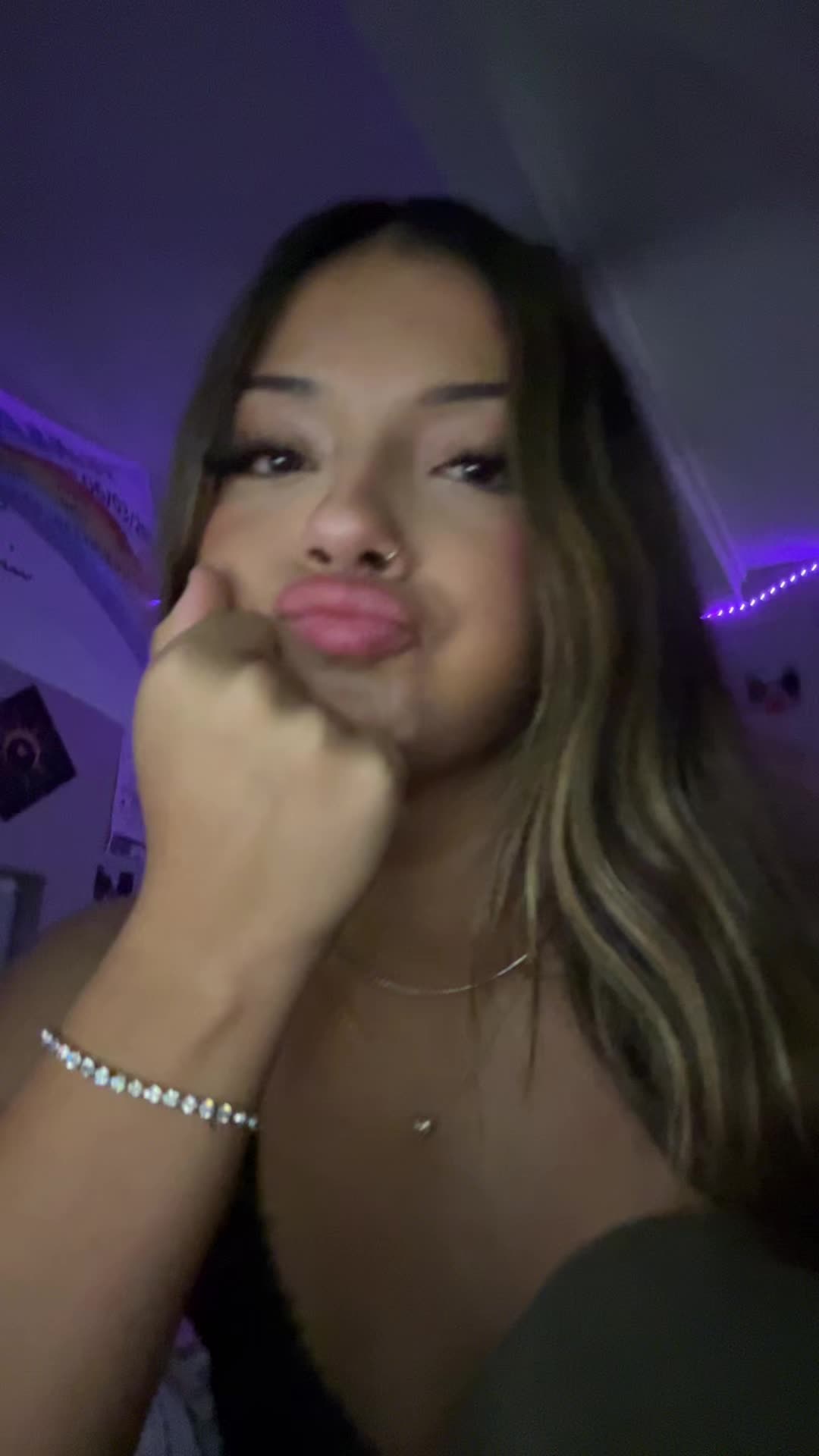 @Lilly F