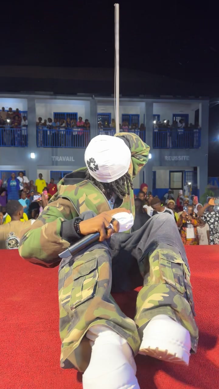 @🔱MĎĎ łę f&atilde;męųx 🔱