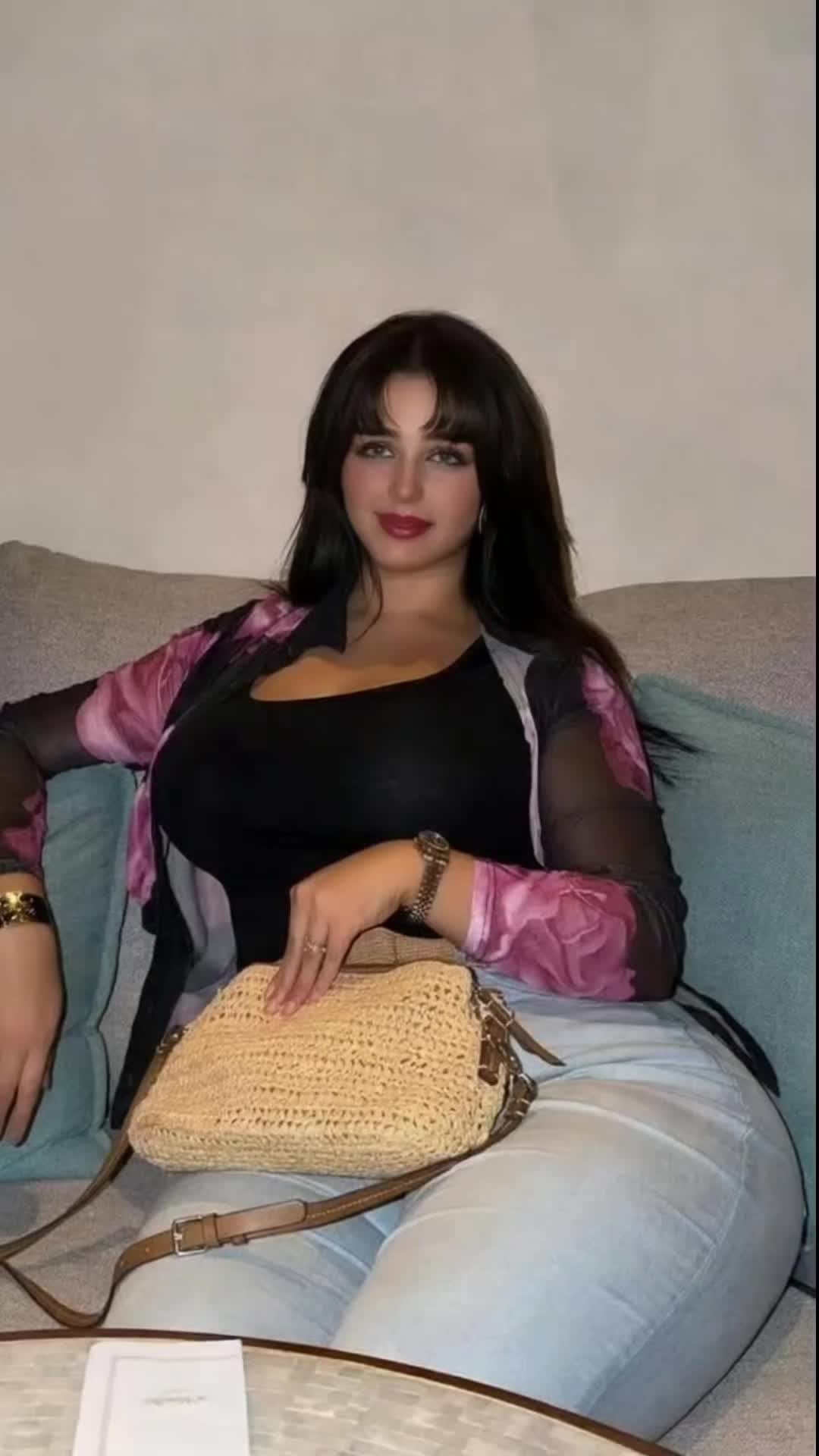 @من جهات اتصالك