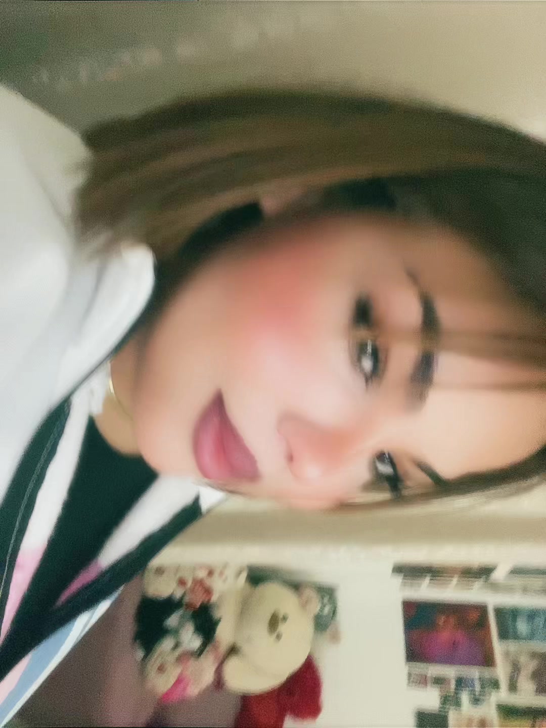 @🦋