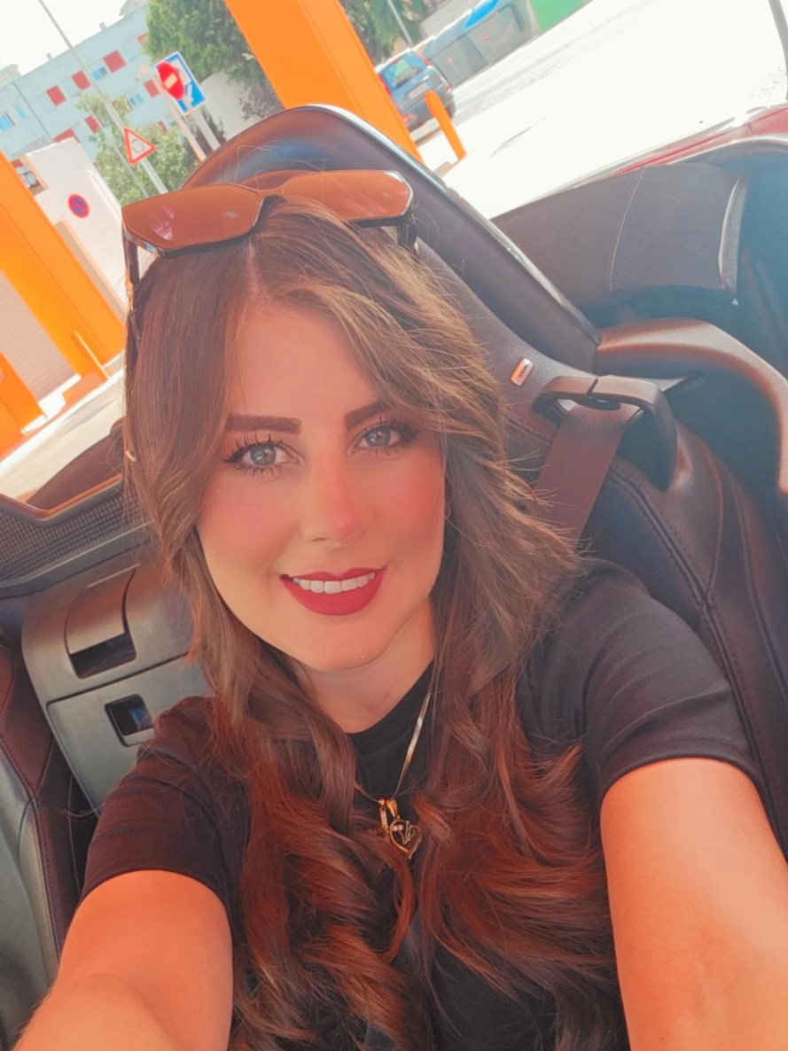 @Lorena Prado •Te sigue•