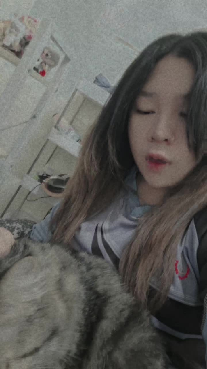 @Earn Love Cat