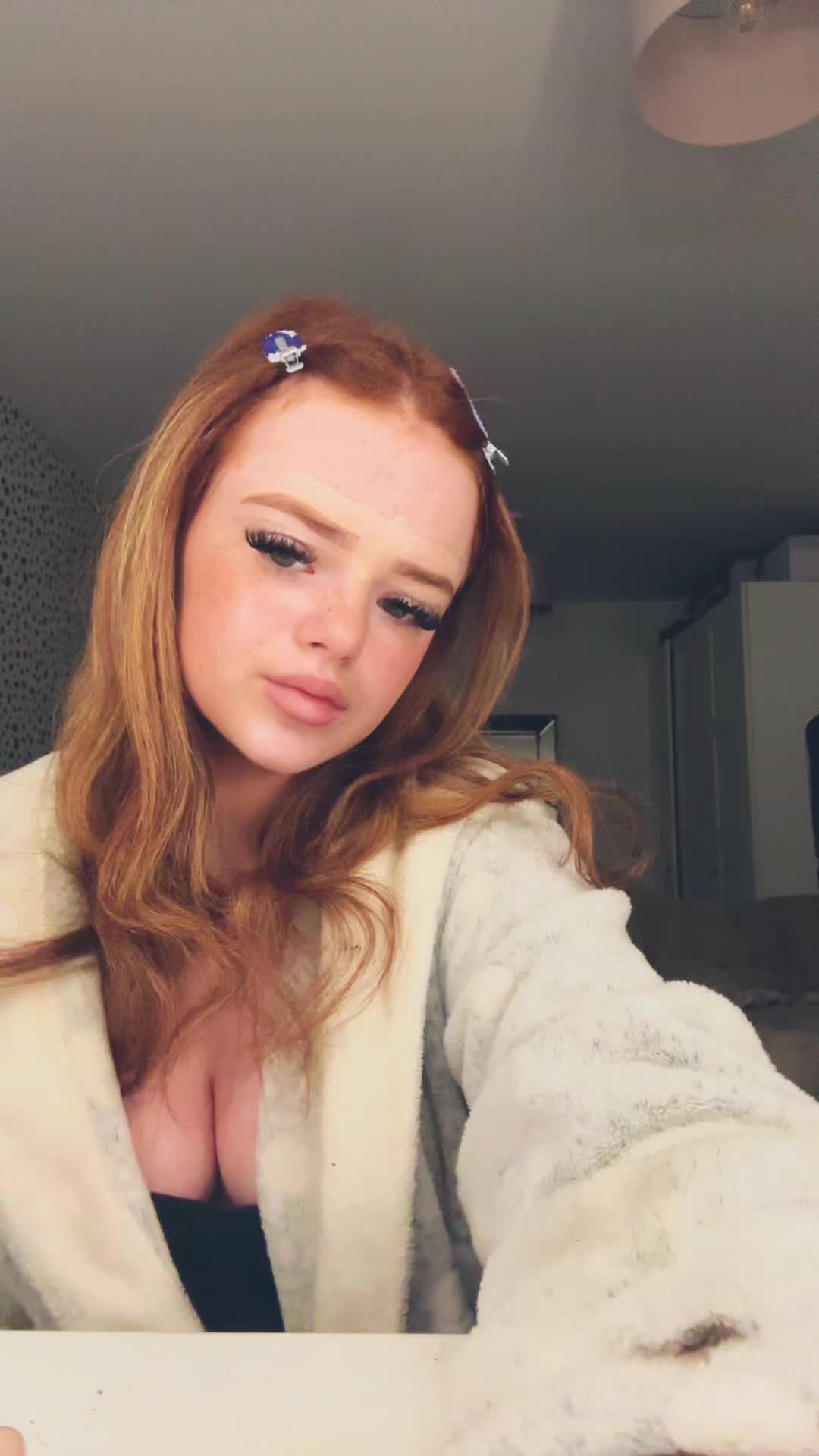 @pussywaggonsss