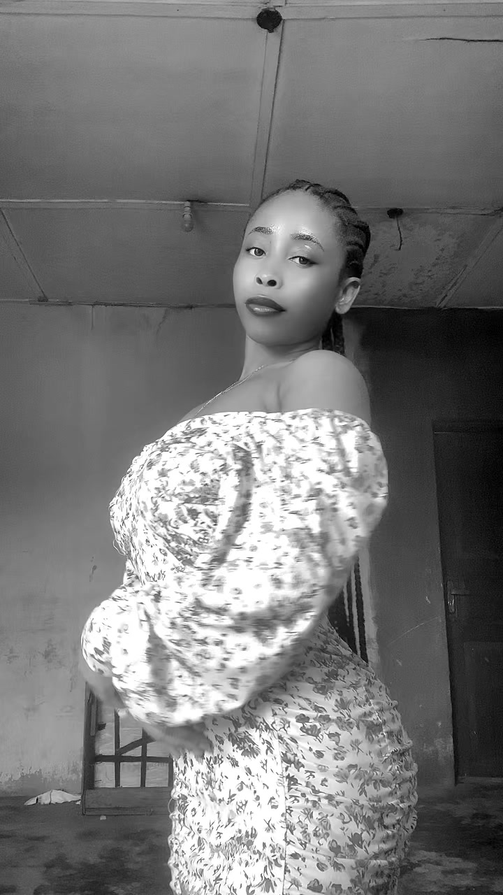 @Pina-white001🌹☘️🤍💖