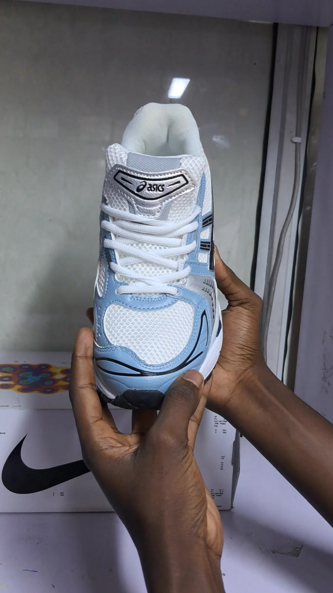 @kicks_by_razzy