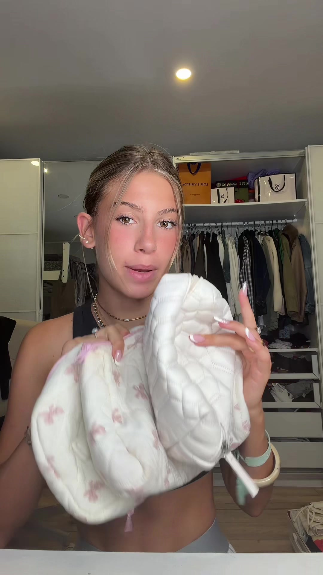 @Niki
