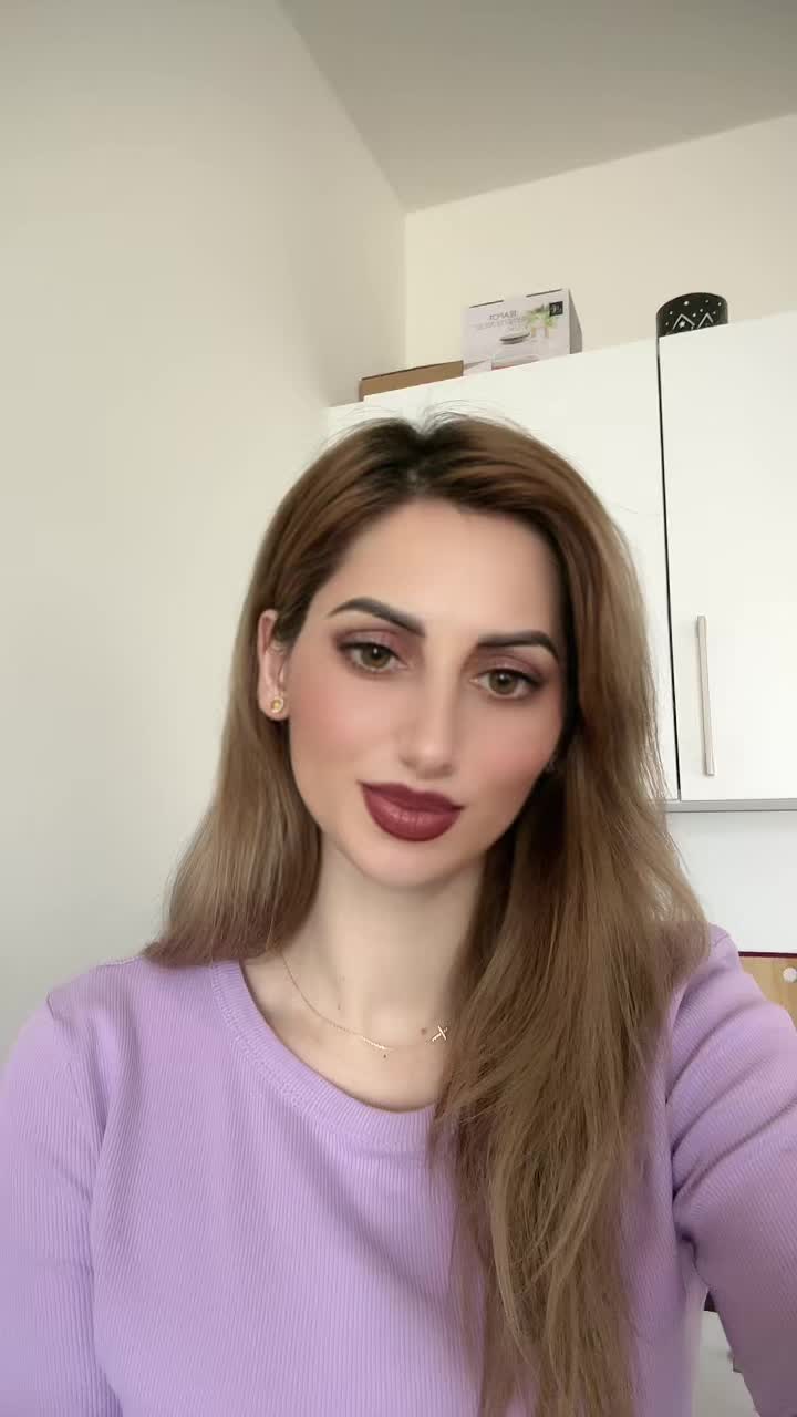 @🐝