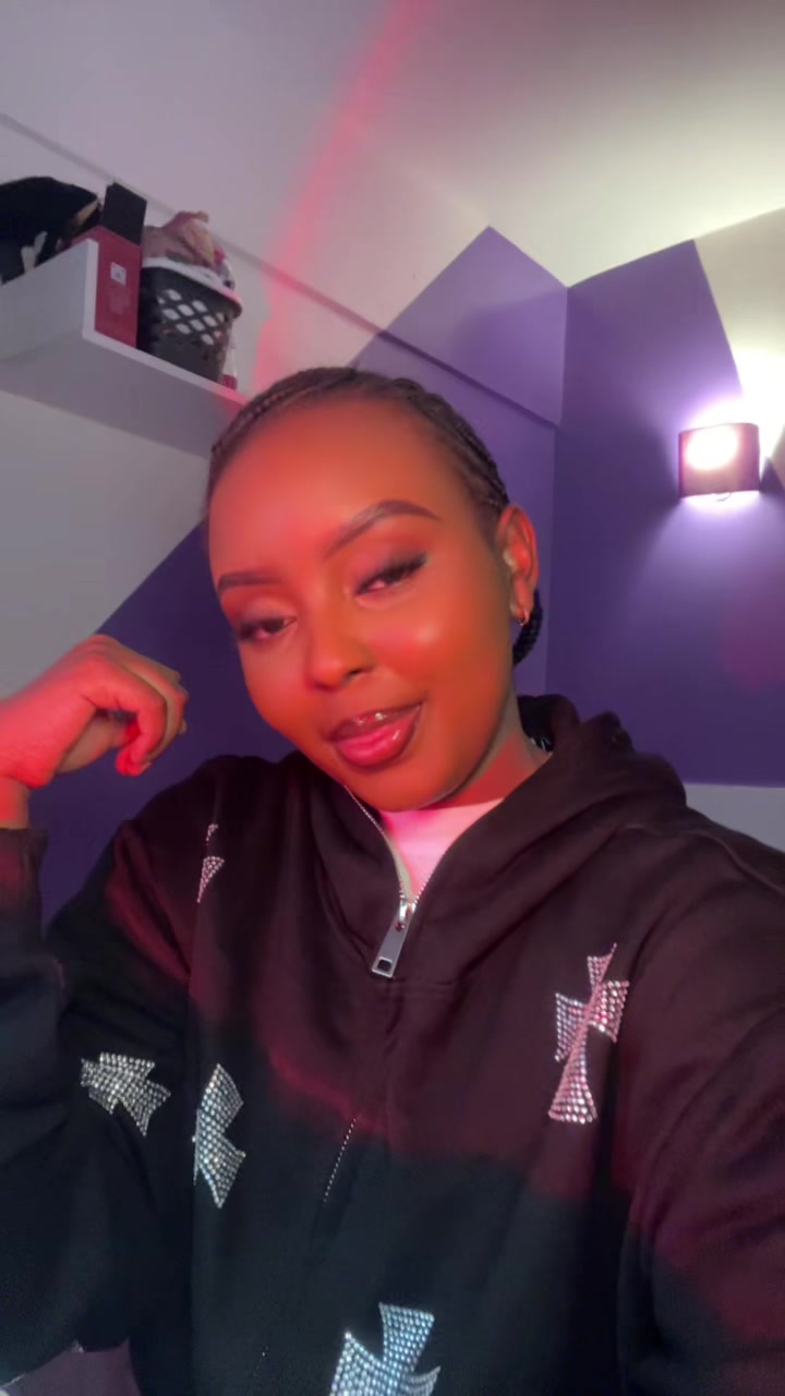 @mumbii💋