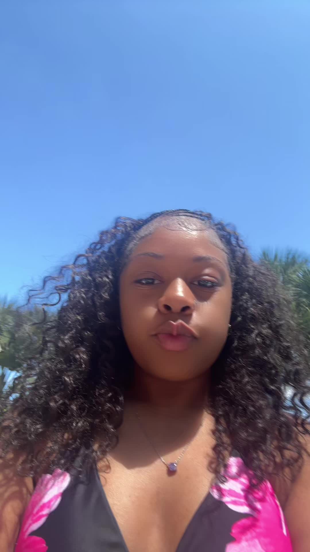 @_kemyraalexa_