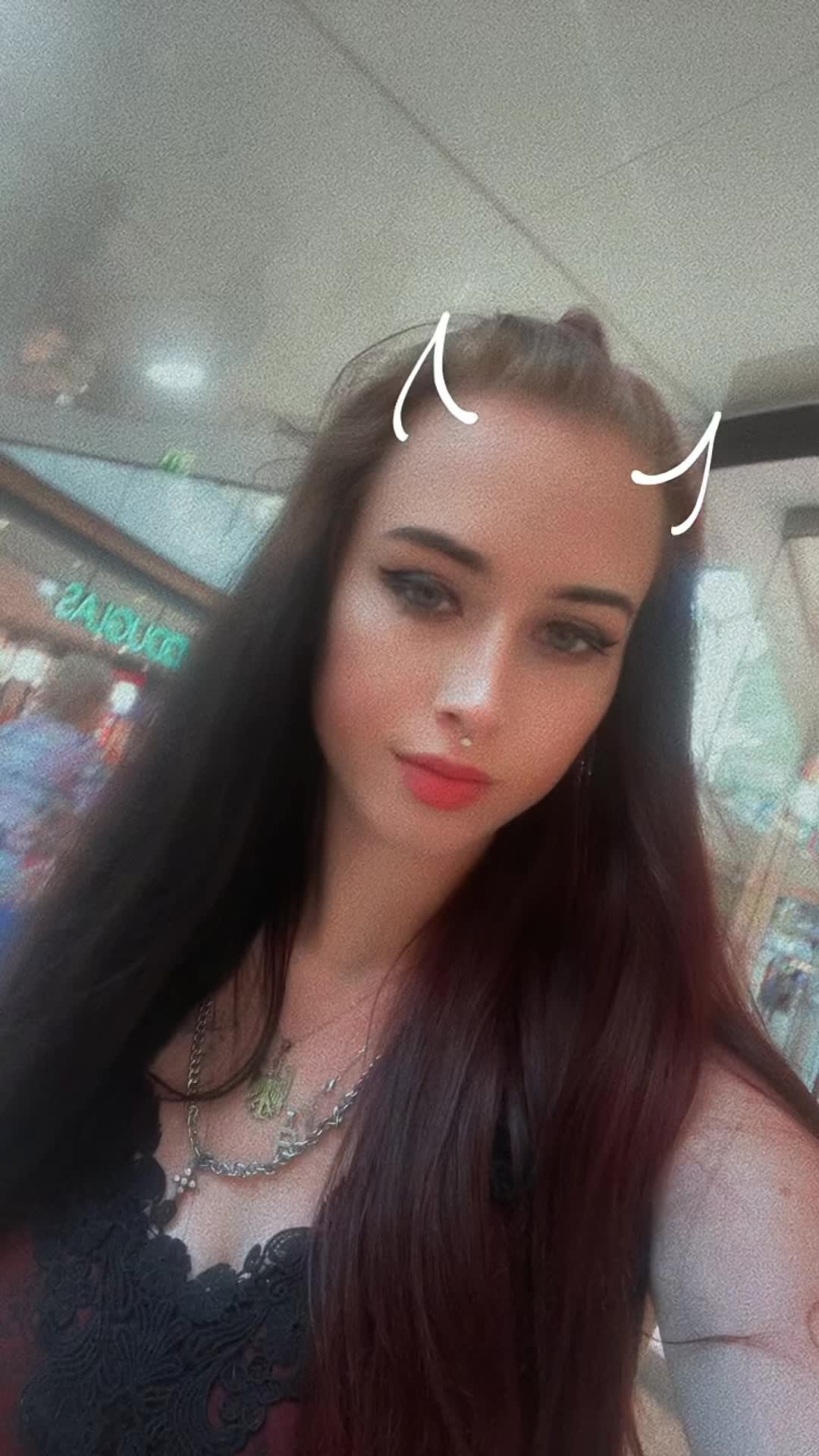 @Seine Prinzessin🖤🤍❤️